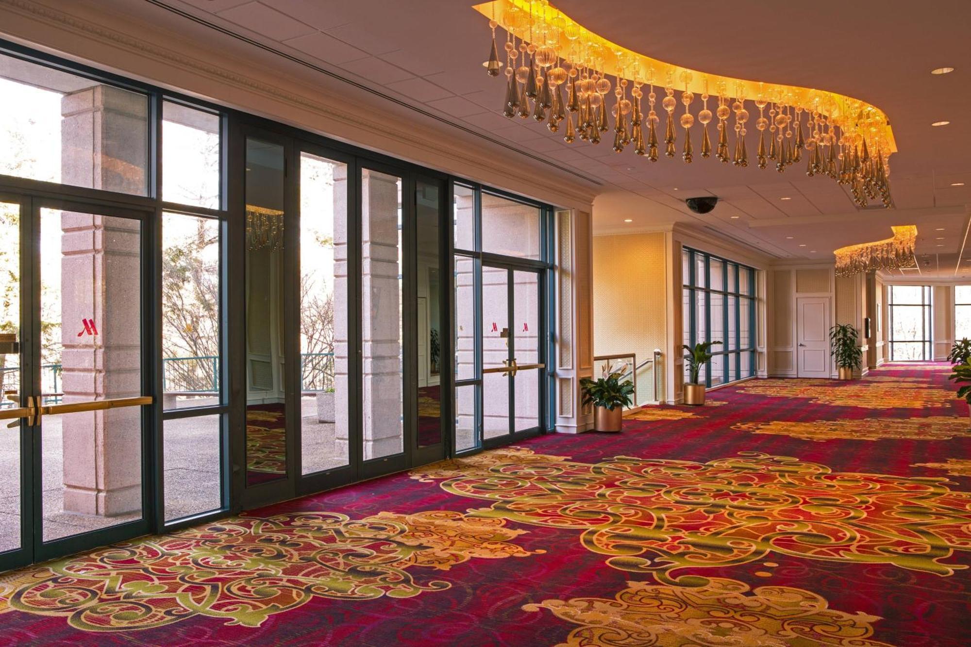 Hotel Marriott Fairview Park 4*